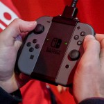 Nintendo Switch - Joy-Con Grip  لوازم جانبی 